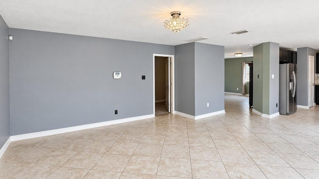 Photo 6 of 49, 29023 Fox Fountain Ln